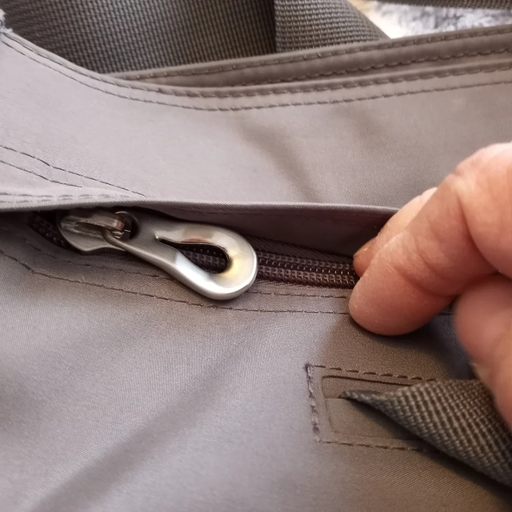 Nike Gray & Black Gym/Carry All Shoulder Bag